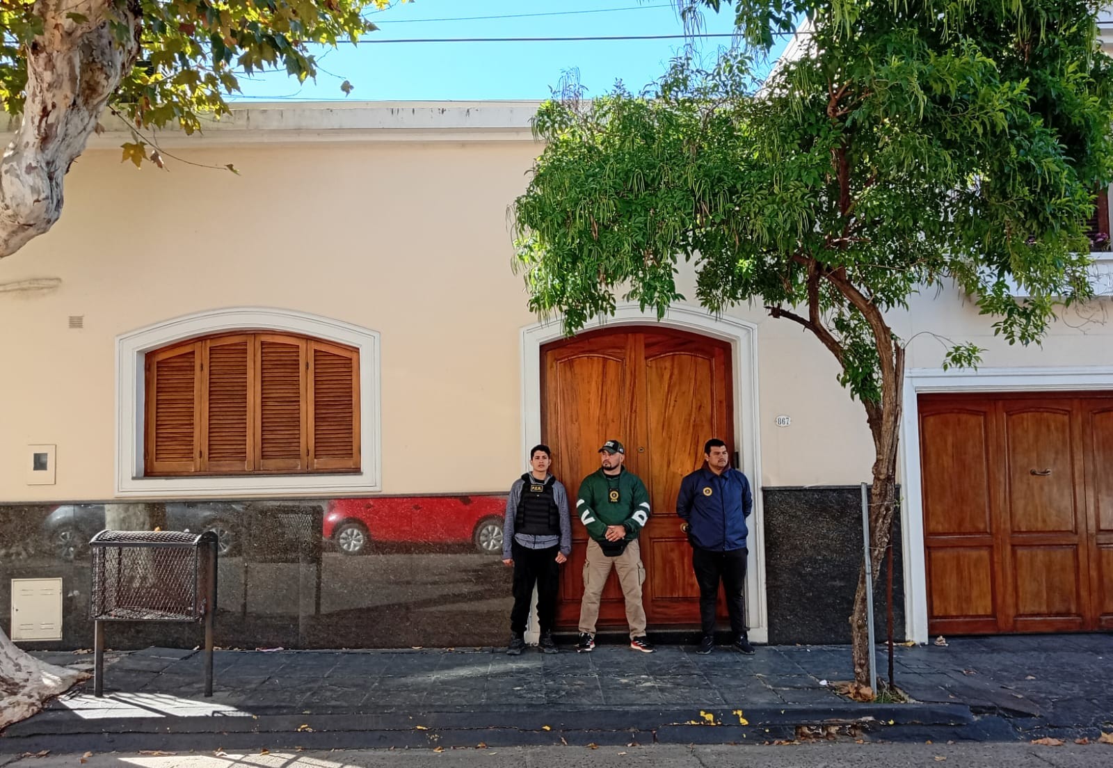 Allanaron viviendas de Gustavo Bordet y buscan documentación patrimonial clave