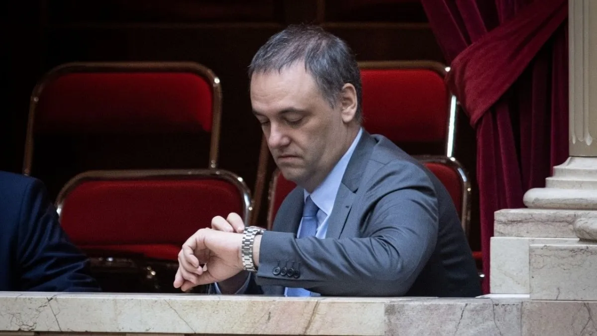 Fin. Renunció Adorni