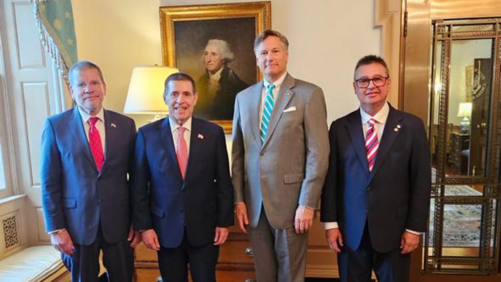 Horacio Cartes se reunió con el subsecretario de Estado de Estados Unidos para impulsar inversiones en Paraguay