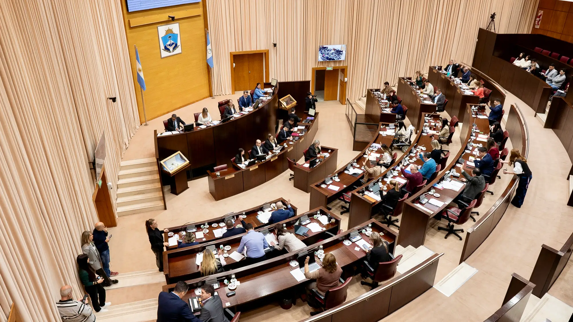 Neuquén aprobó controles toxicológicos sorpresivos y obligatorios para sus 35 diputados