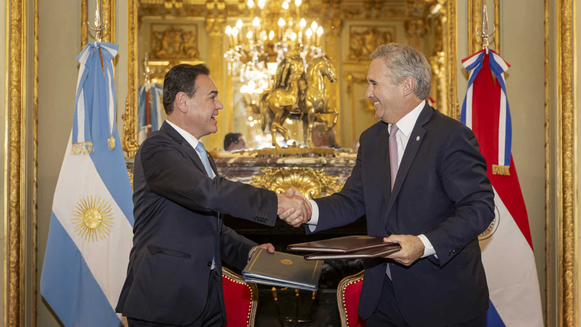 Paraguay y Argentina firmaron dos acuerdos para agilizar la cooperación jurídica entre ambos países