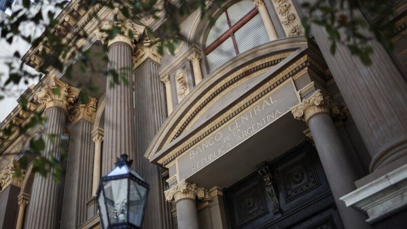 La AGN cuestionó operaciones con oro del BCRA y estimó una pérdida de USD 1.023 millones en 2025